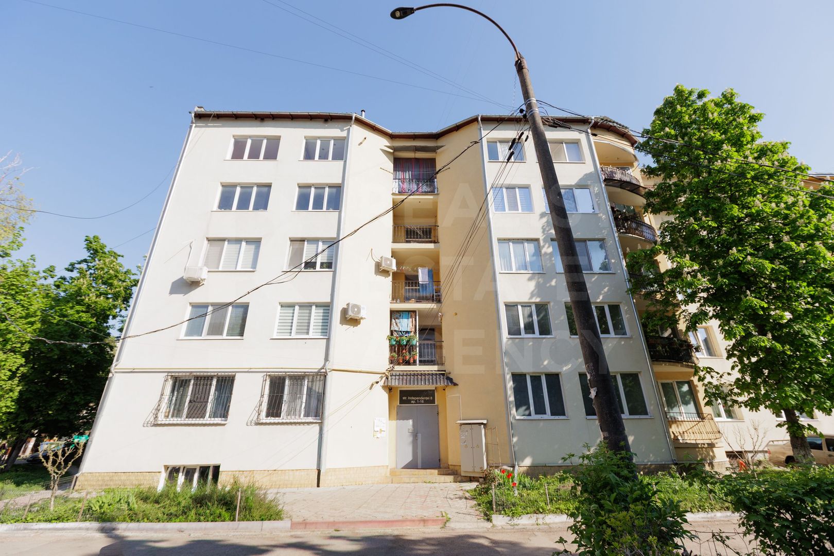 Vânzare, apartament, 5 camere, str.  Independentei, Botanica - Poză 1