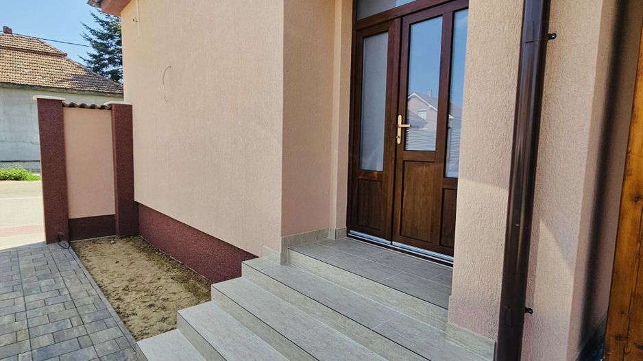 Casă renovată – Sântion, Oradea - Poză 2