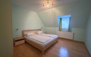 Casa de vanzare 200 mp cu spatiu comercial la parter, strada Lunga - Poză 9