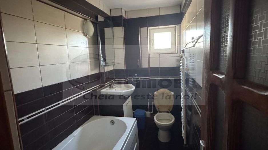 Apartament 3 camere – zona Nicolina(prima stație după Podul Ros) - Poză 8