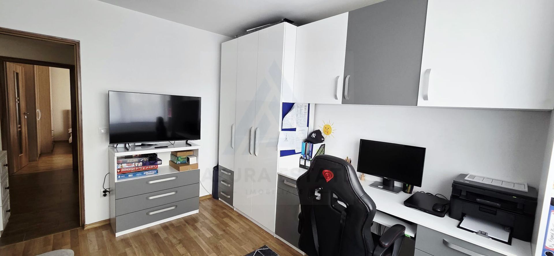 Apartament 3 camere 67 mp utili etaj 2 cu 2 locuri de parcare Turnisor - Poză 3