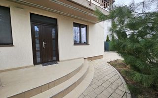 Casa individuala garaj pivnita curte mare - Poză 1