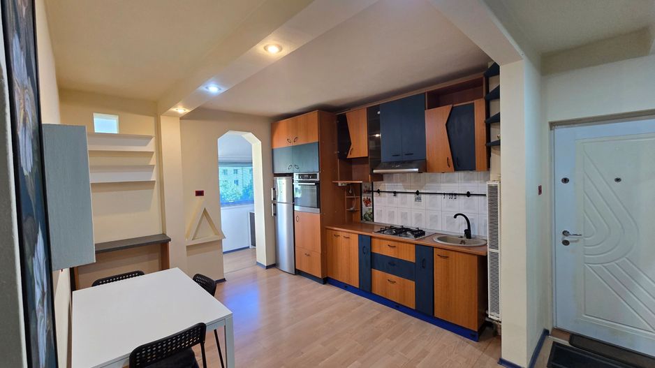 Apartament 2 Camere, Zona Circumvalatiunii, Etaj 4, Mobilat si Utilat - Poză 1