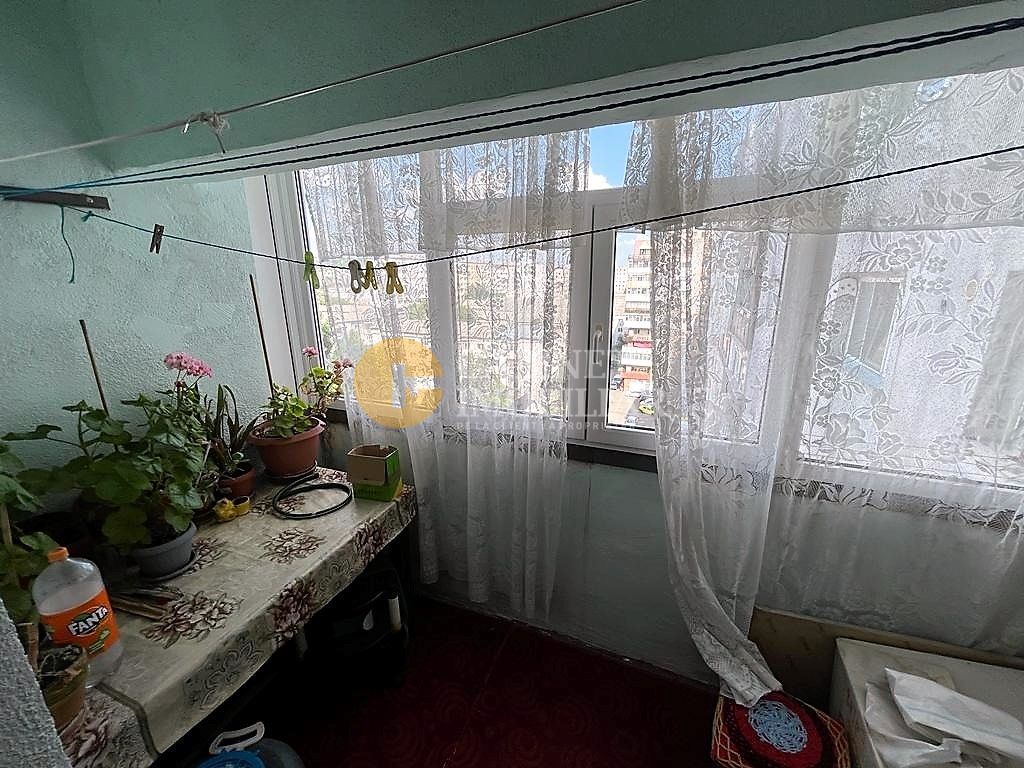 3 camere decomandat, 950 euro/mp, etaj intermediar, zona Zimbru - Poză 5