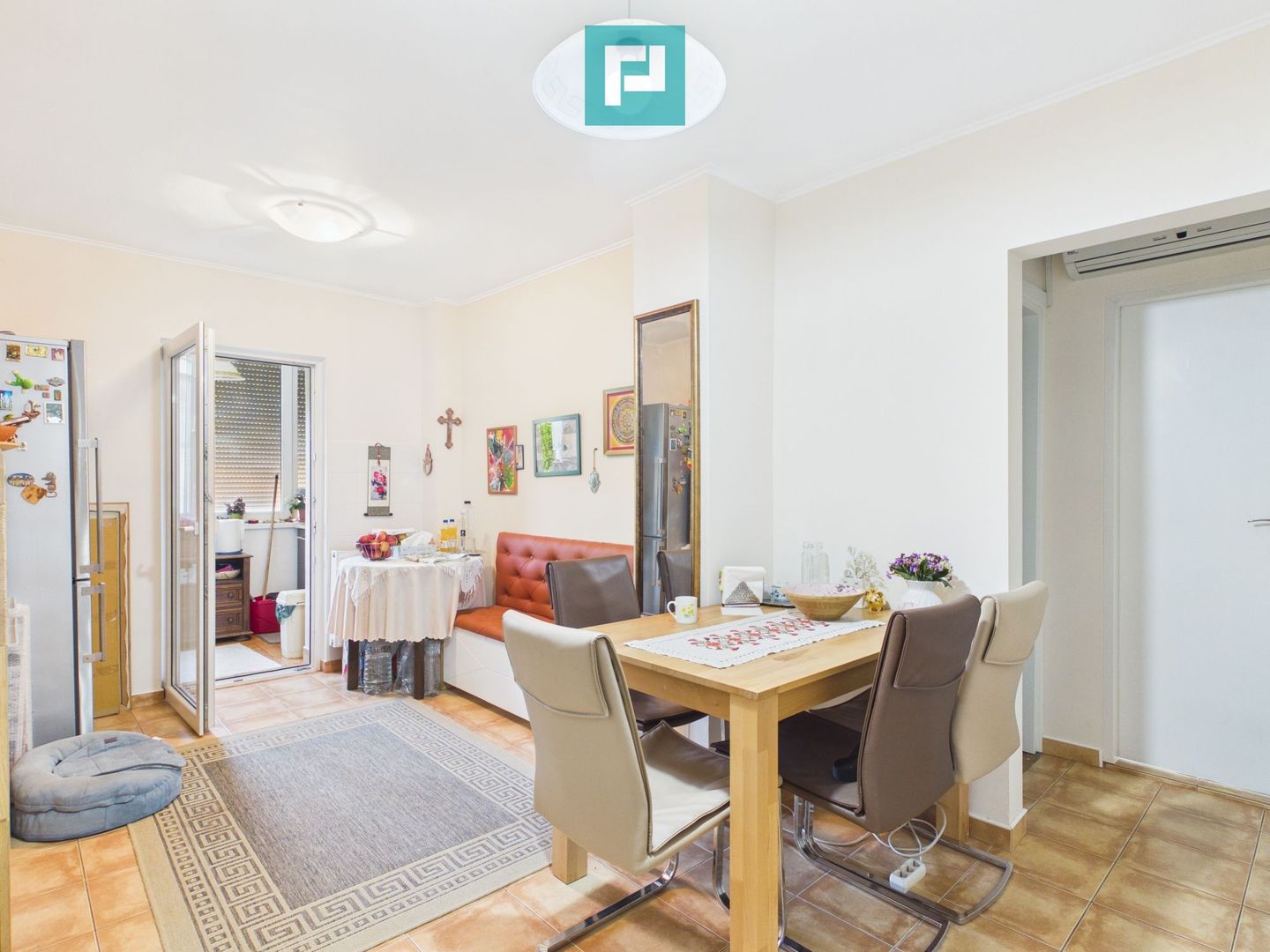 Decebal – PB 3 camere renovat modern - Poză 4
