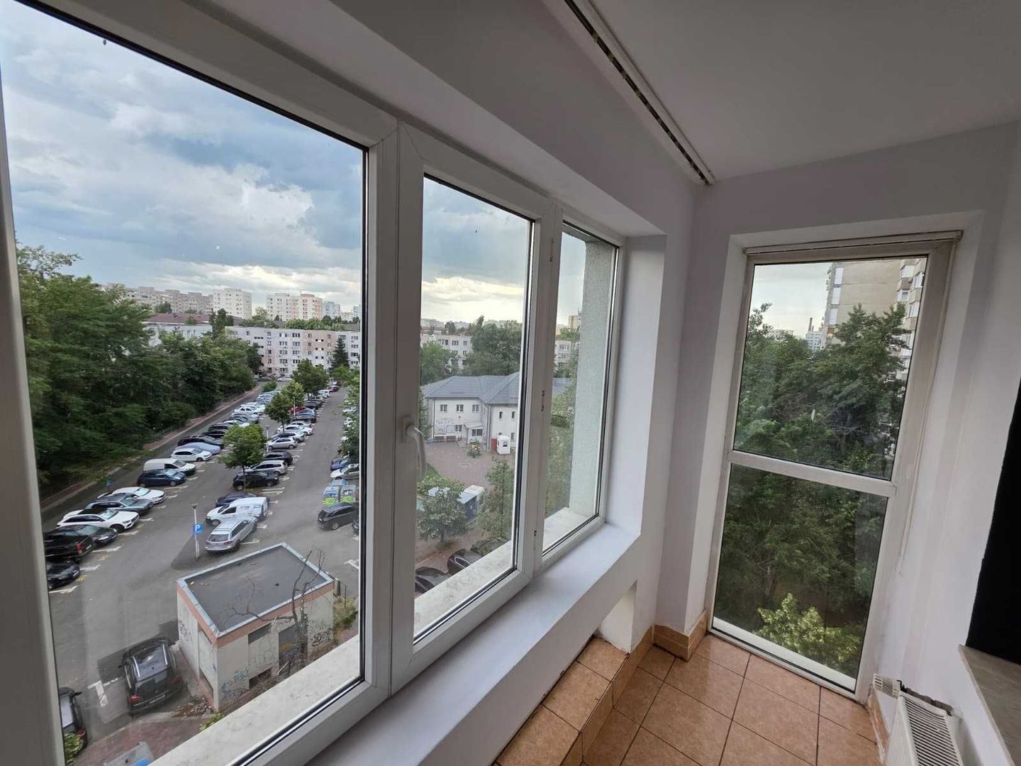 3 camere spatioase, AC, dressing generos, zona linistita Titan - Poză 8