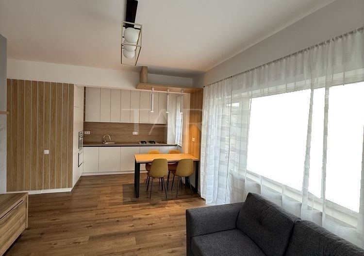 Apartament modern ultra mobilat cu parcare inclusă. - Poză 3