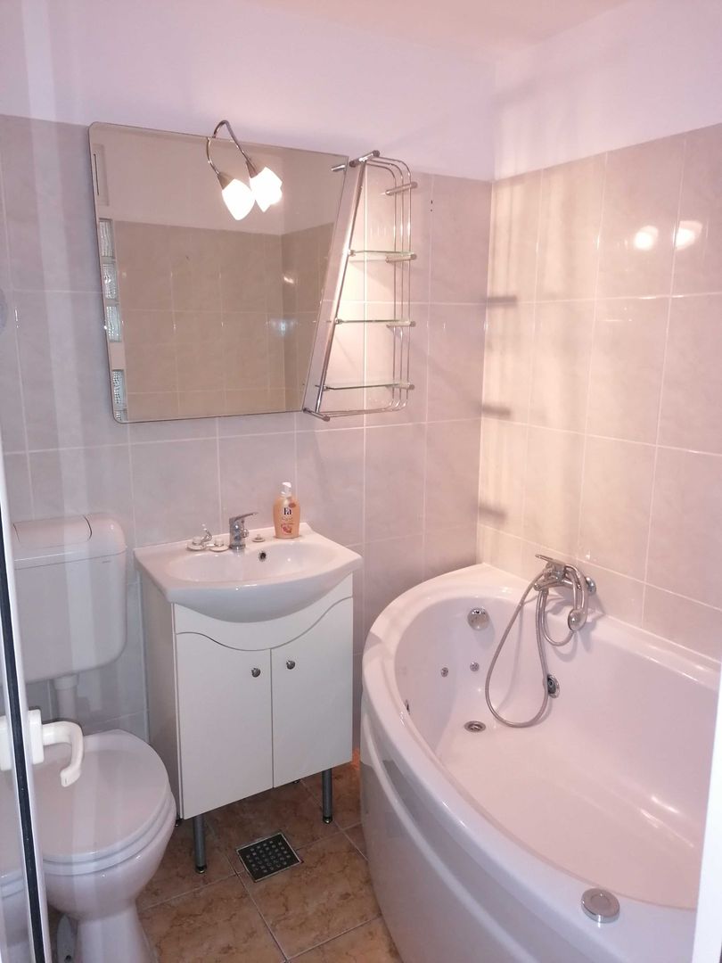 13 Septembrie/ Garsoniera bloc mixt/ Centrala - Poză 4