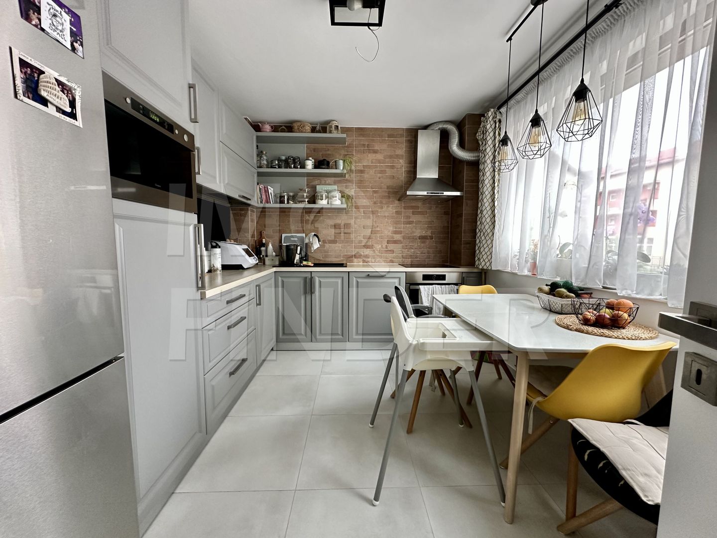 Apartament cu 3 camere  in Bună Ziua – confort, lumină și locatie excelenta - Poză 3