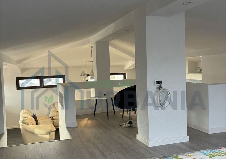 Apartament tip penthouse 3 niveluri Valea Lupului de inchiriat - Poză 8