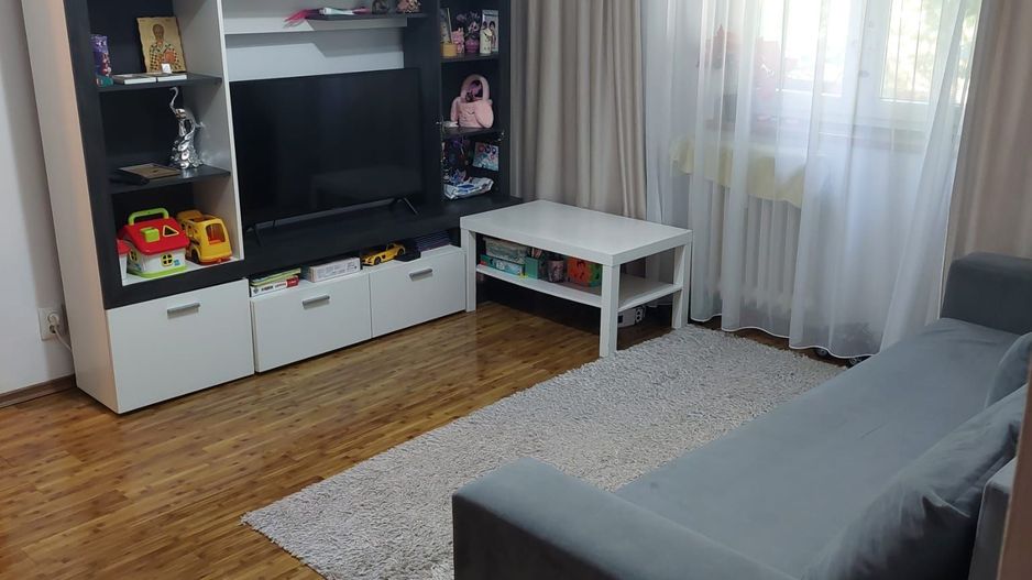 Apartament cu trei camere, Piata Resita, 77.500€ - Poză 1
