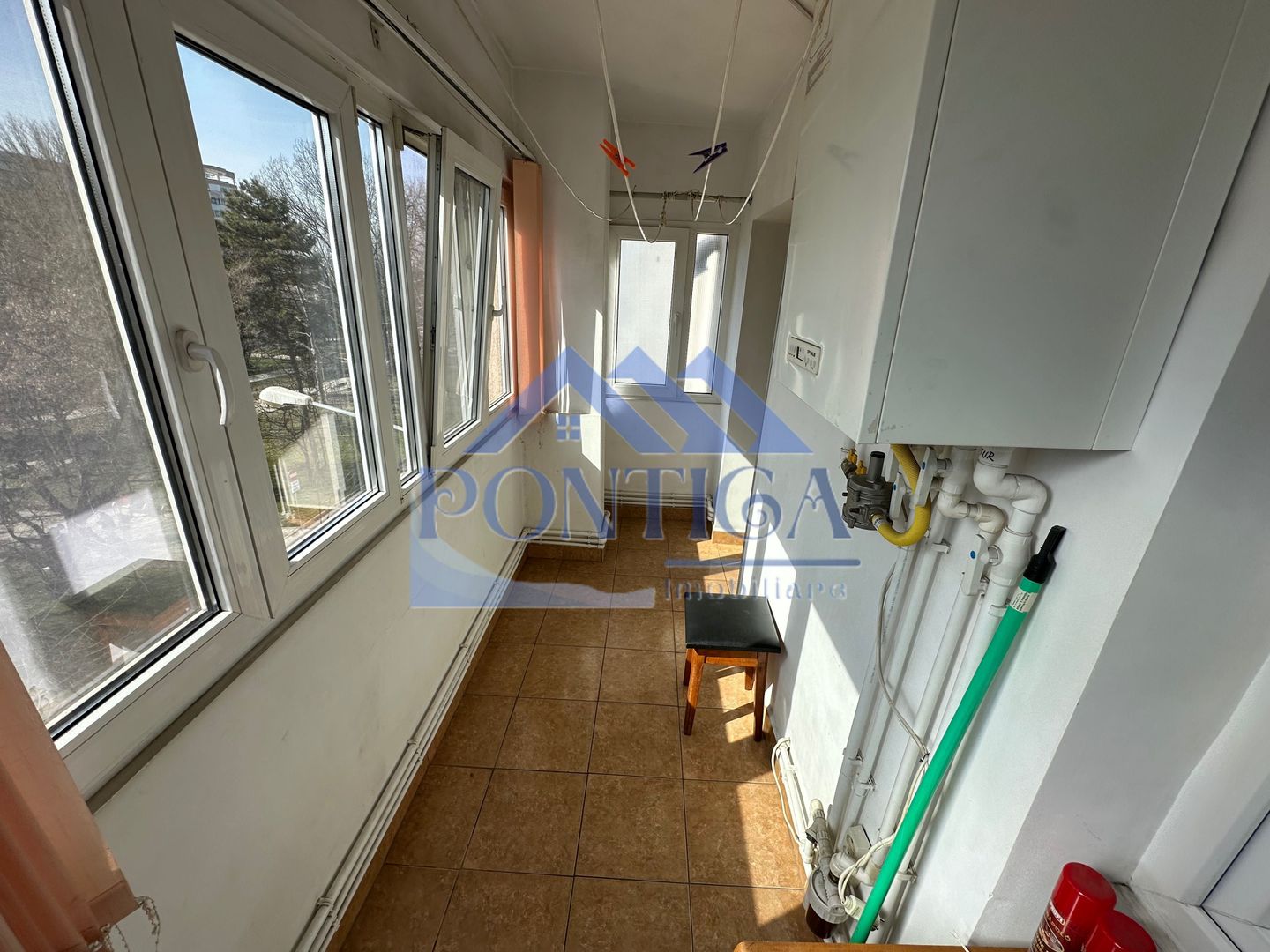 Apartament 2 camere decomandat | Tomis 2 – Vedere către Parcul Tomis - Poză 6
