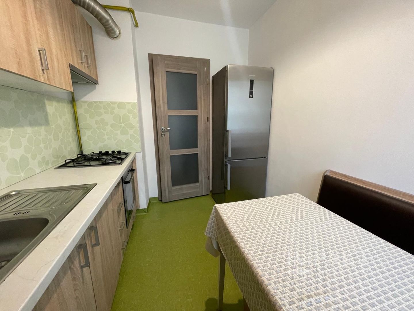 Apartamentu cu 2 camere in zona Semicentrala - Poză 7