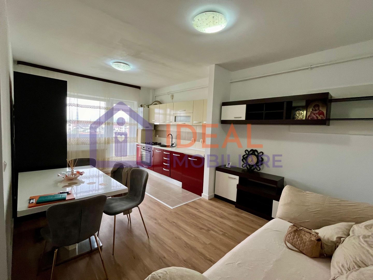 Apartament de vânzare – Șelimbăr, 3 camere - Poză 1