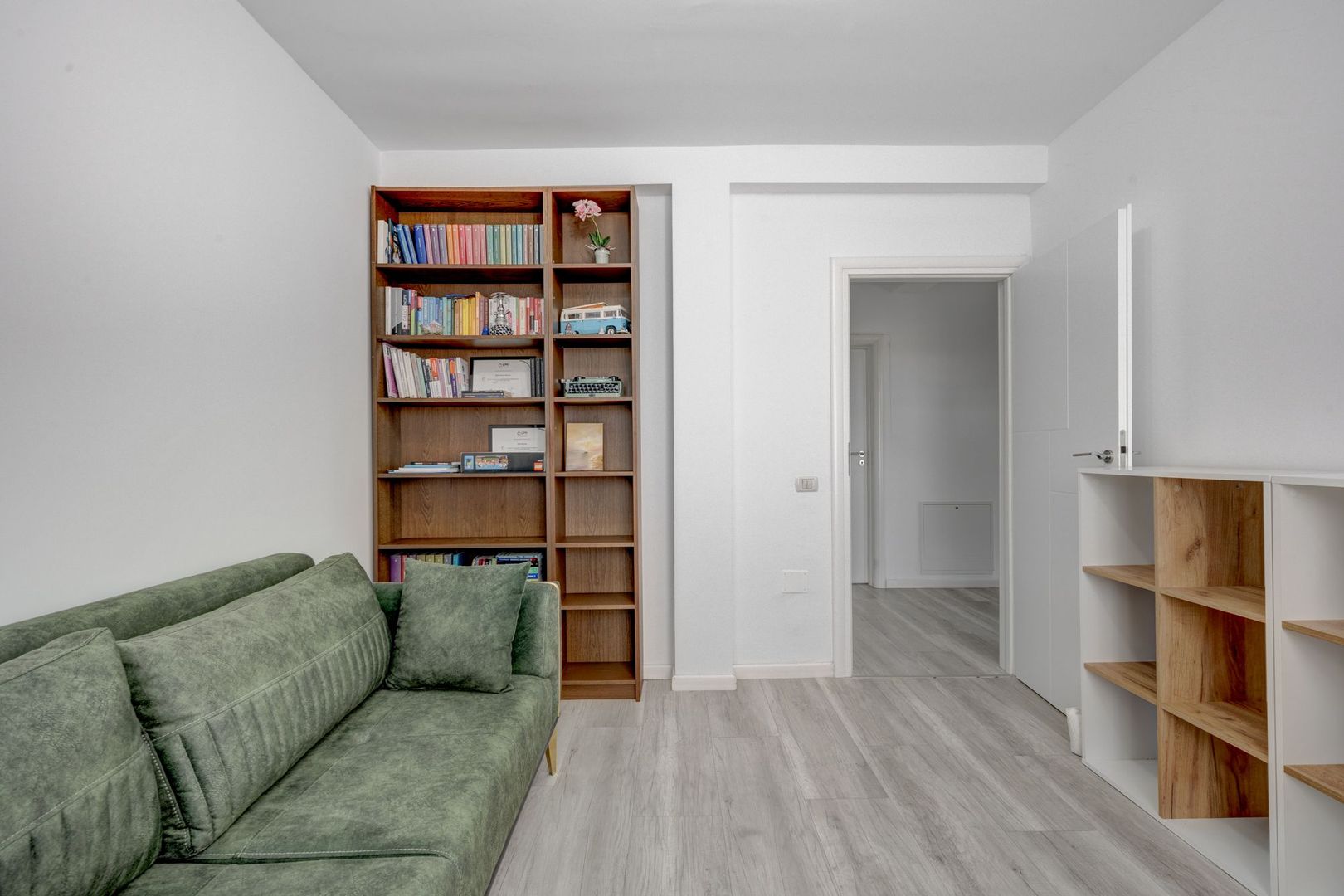 CASA SMART+PISCINA+GARAJ+Zona BARBEQUE! str. Fortului Domnești - Poză 12