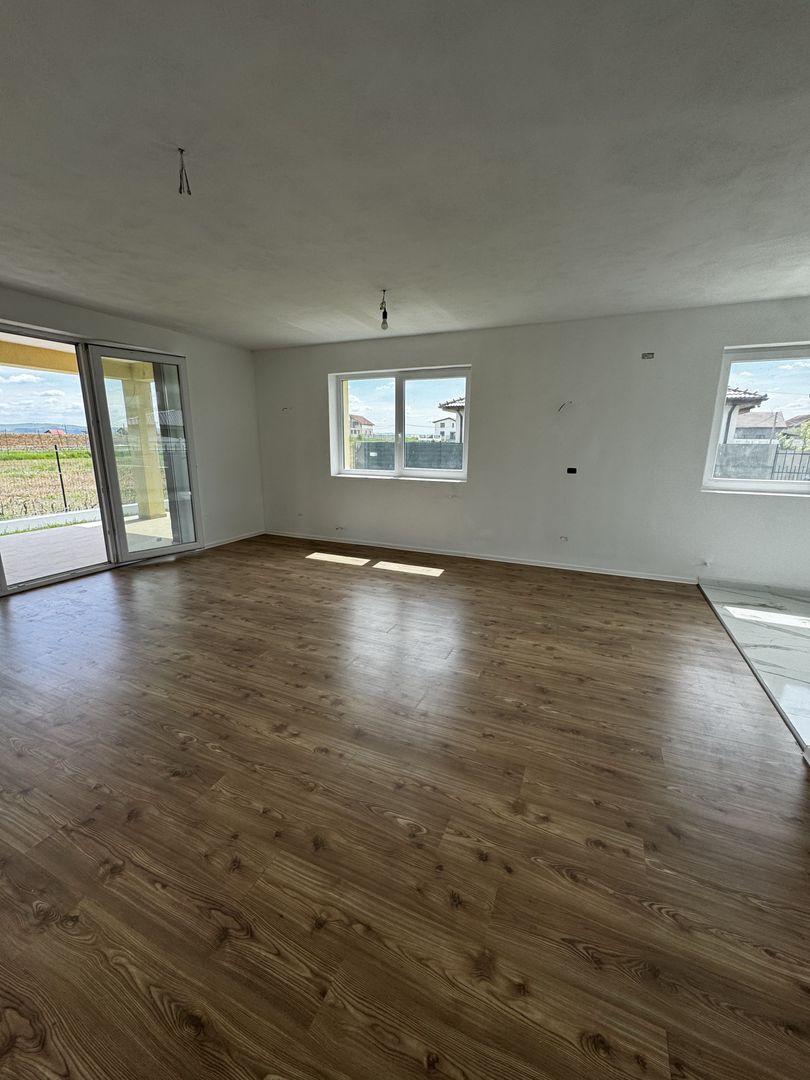 Casa de vânzare în Alba Iulia, zona Micești - Poză 8