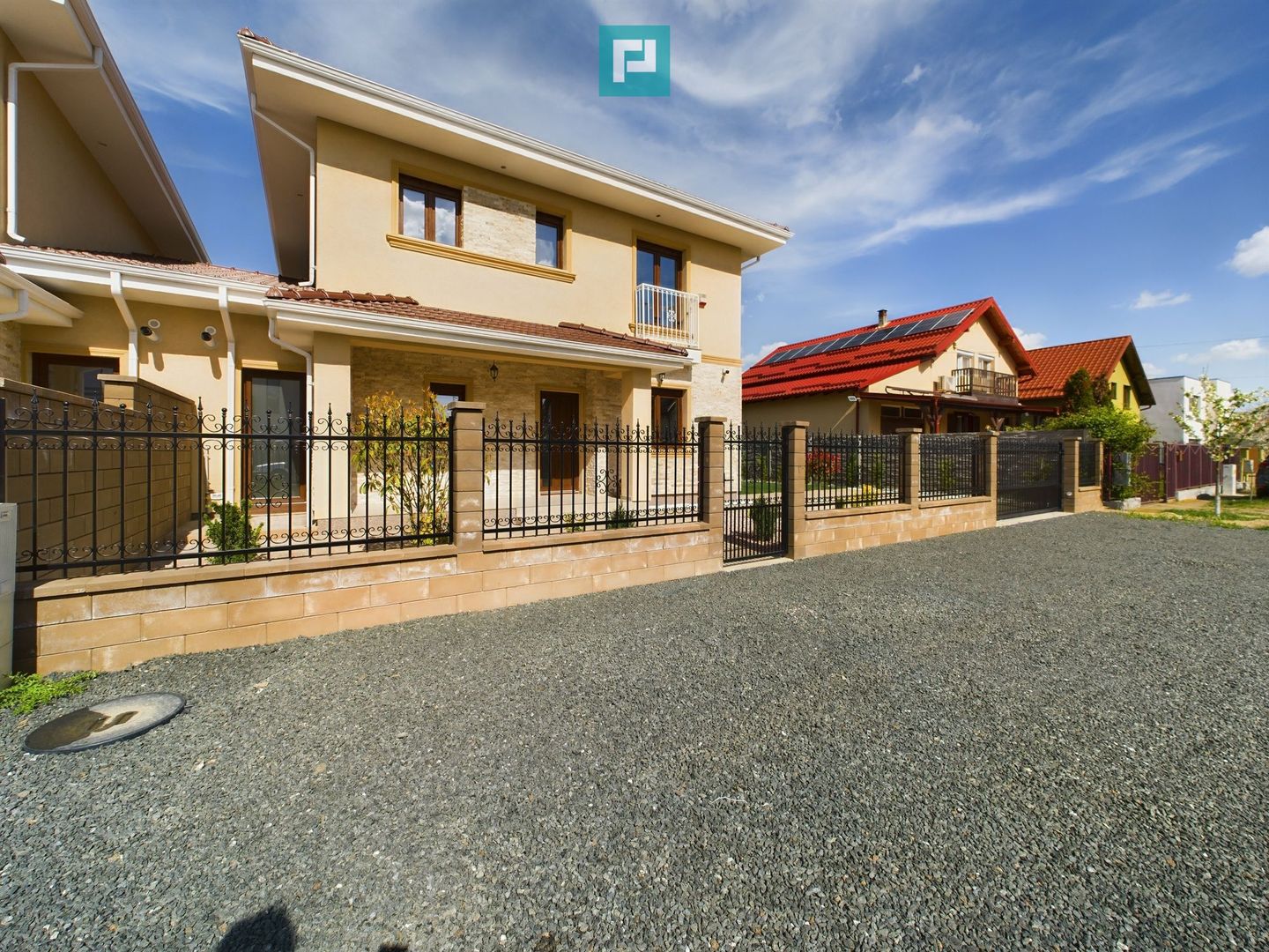 Casă tip duplex Dumbrăvița despărțit prin spațiu tehnic - Poză 6