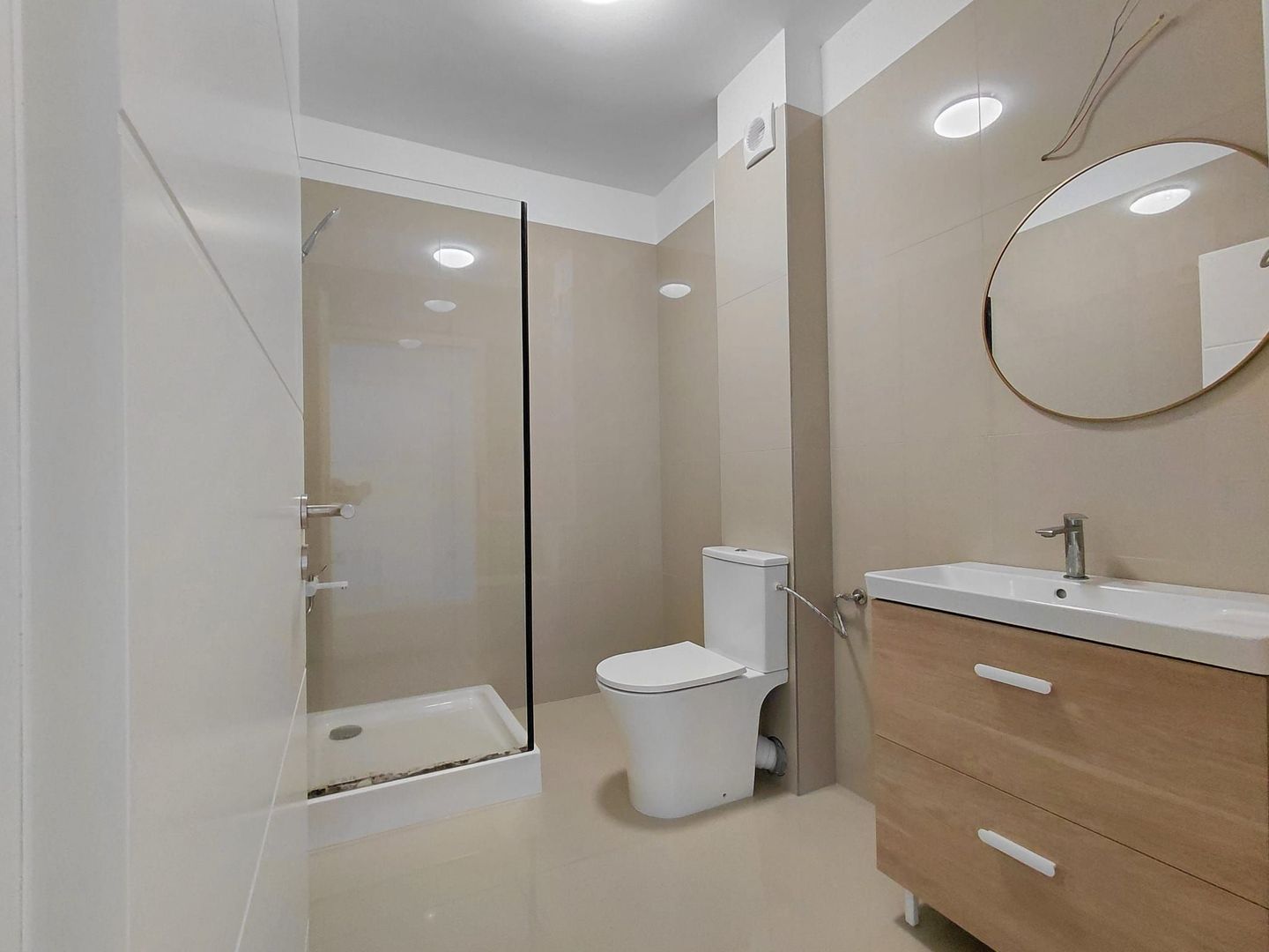 Garsoniera de vanzare cartierul Da Vinci - Poză 4