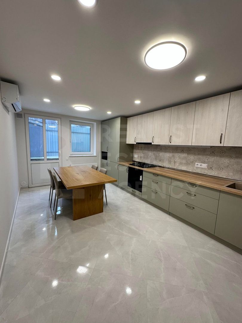 Chirie, casă, 3 camere, str. Codrul Cosminului, Ciocana - Poză 1