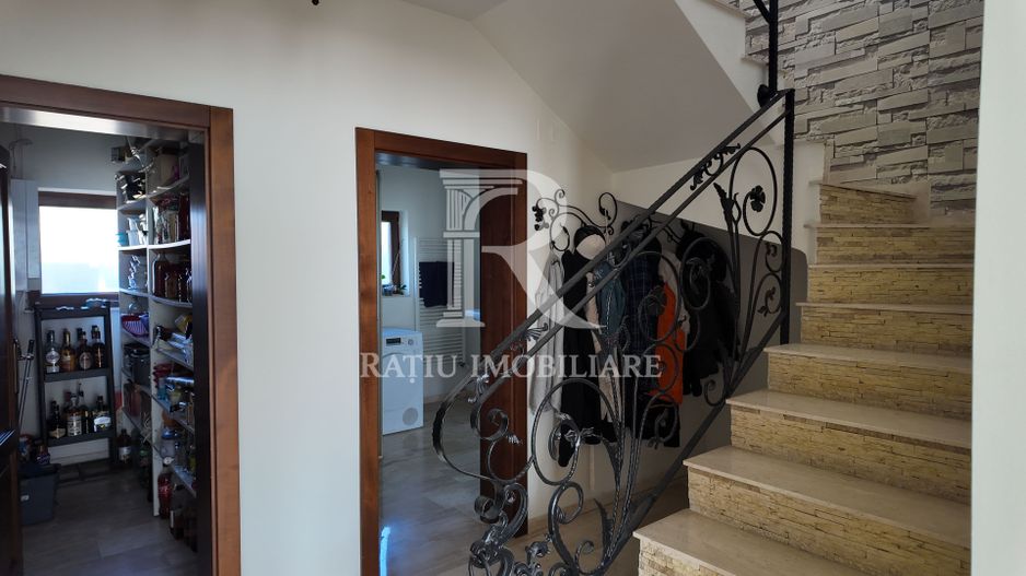 Casă spațioasă cu etaj | 204 mp | Teren 594 mp | Sântandrei - Poză 16