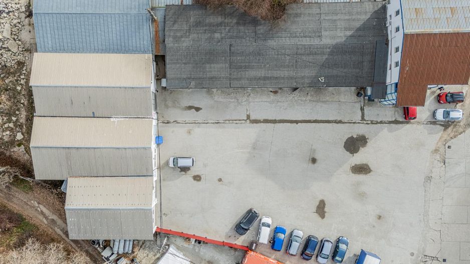 Hala + birouri, 3300 mp teren, toate utilitatile - Poză 12