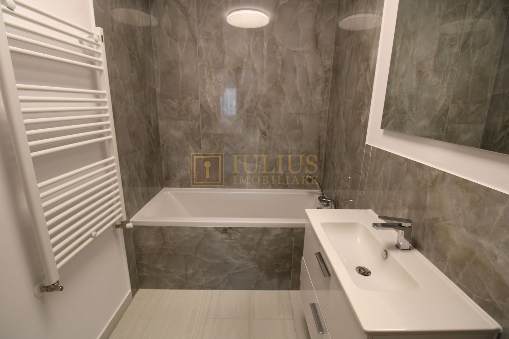 Mobilat deosebit, parcare subterana; Circumvalatiuni - Poză 15