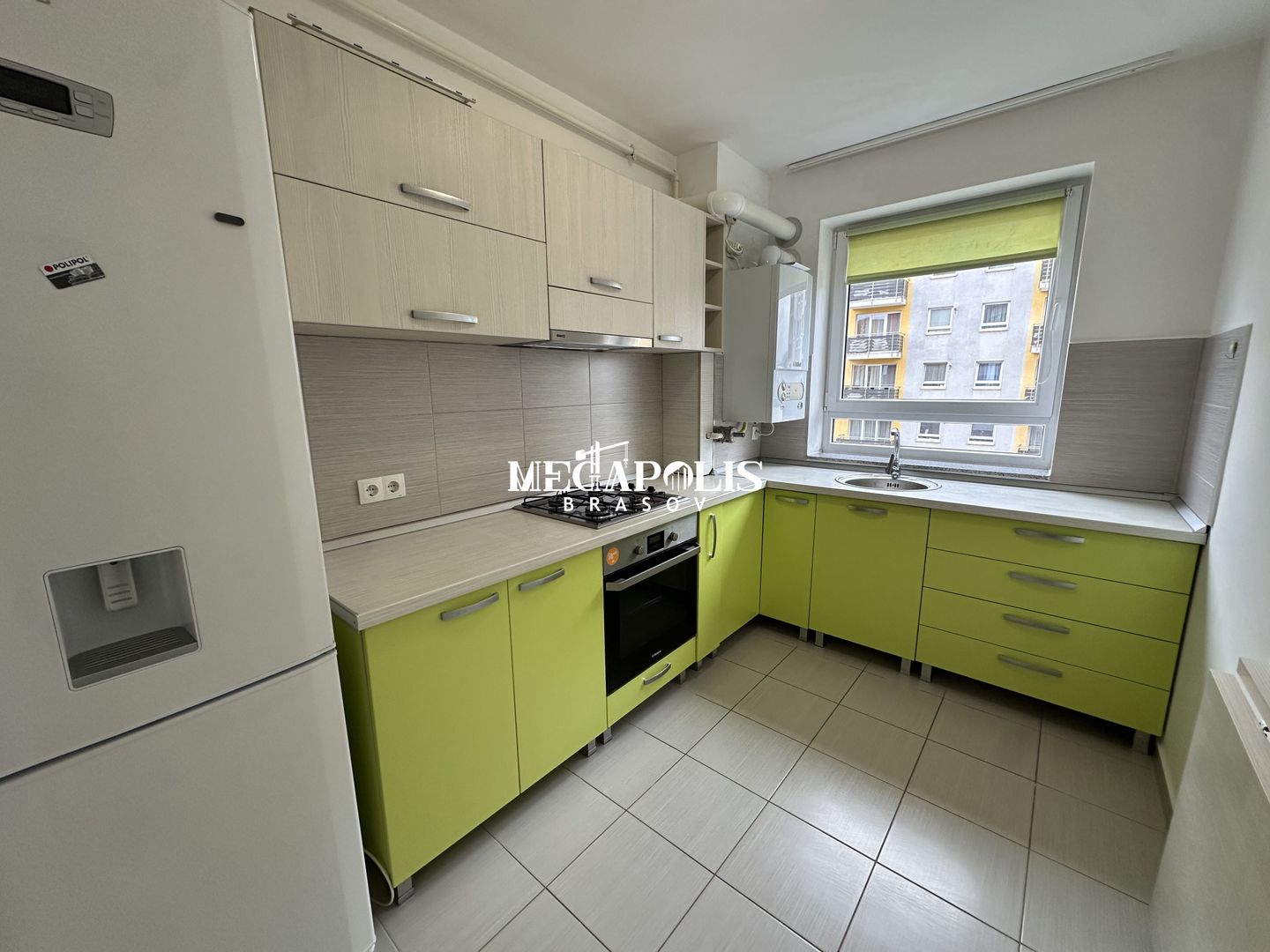 2 Camere Decomandat / Parcare / Boxa - Poză 4