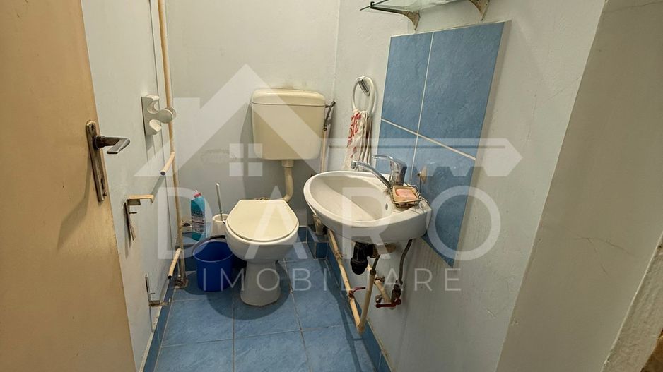 vând apartament 3 camere s - Poză 2