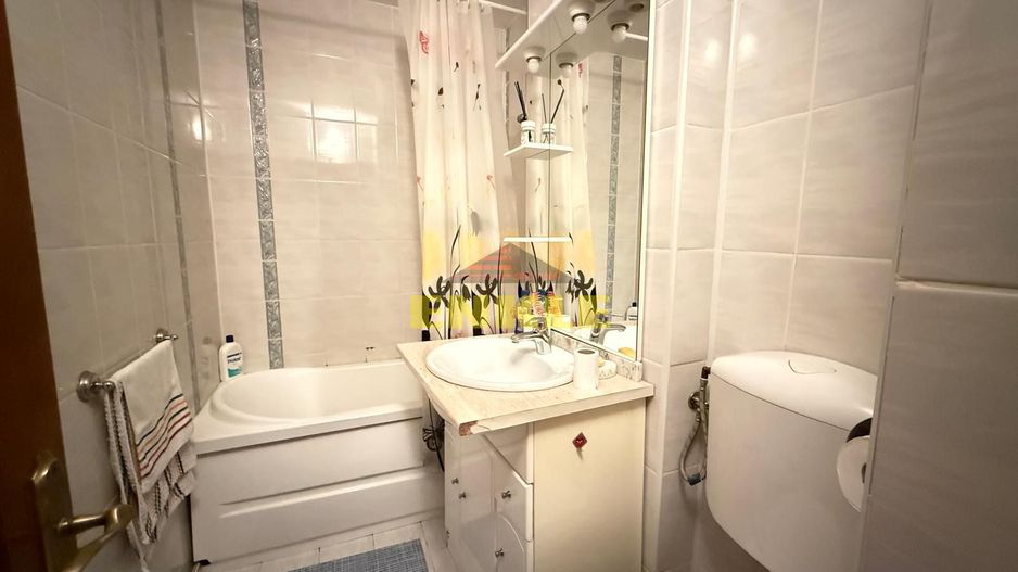 De închiriat apartament 3 camere – zona Marchian - Poză 9