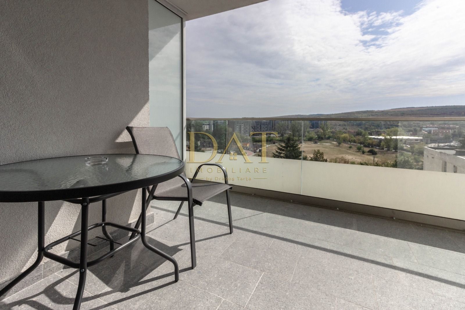 Apartament premium 2 camere | Lângă Iulius Mall | balcon 14 mp | - Poză 2
