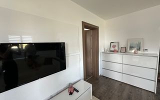 Apartament modern 3 camere /450 euro - Poză 2