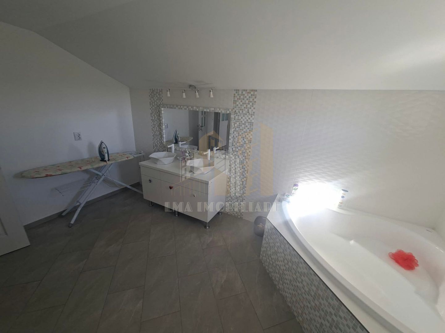 Casa individuala Harman Brasov  parter+etaj - Poză 24