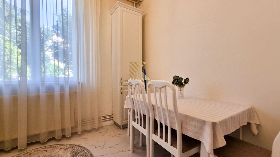 Apartament complet renovat și mobilat – parter, Bulevardul 15 Noiembri - Poză 8