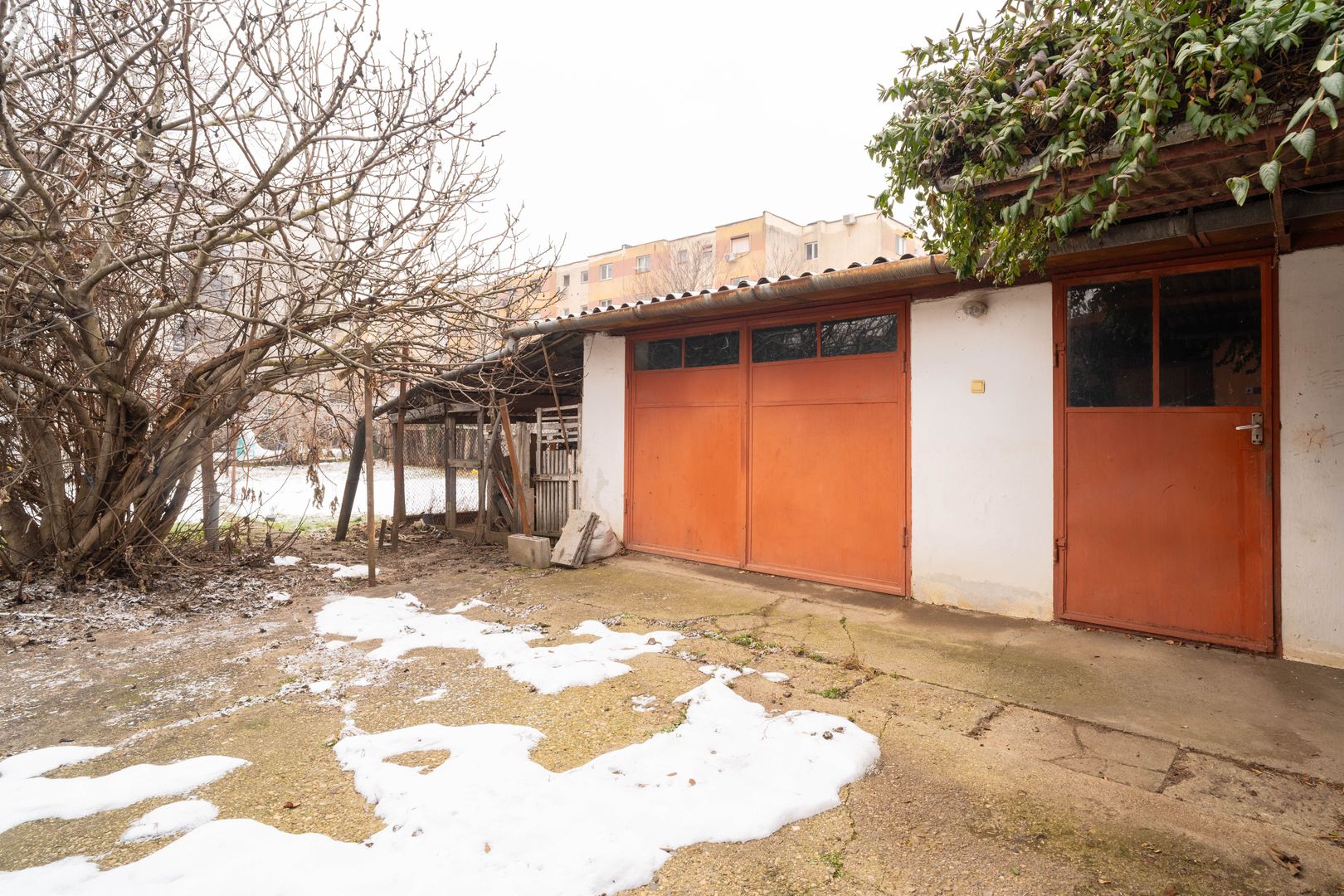 Apartament la casă, ultracentral– intimitate, curte proprie și garaj - Poză 7