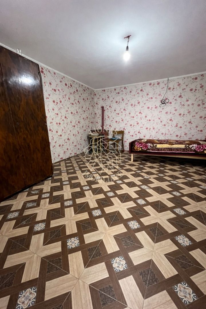 Casa Renovata 2 camere 50 mp-teren 400 mp-magazie-Jelna - Poză 2