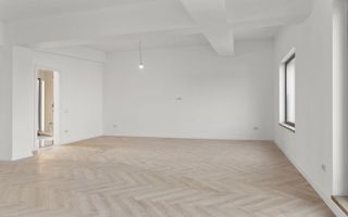 Casă nouă, spațioasă și elegantă, 7 camere, Lângă Pădurea Crețuleasca - Poză 8
