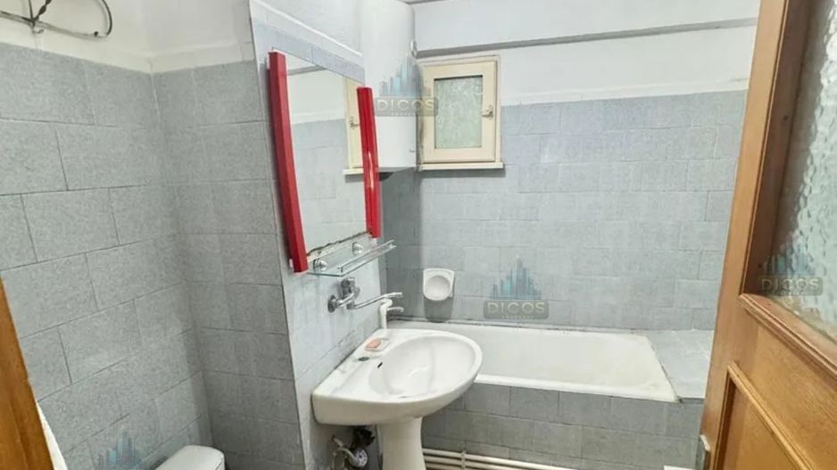 Apartament 4 Camere – Lângă Liceul Maiorescu, Giurgiu - Poză 6