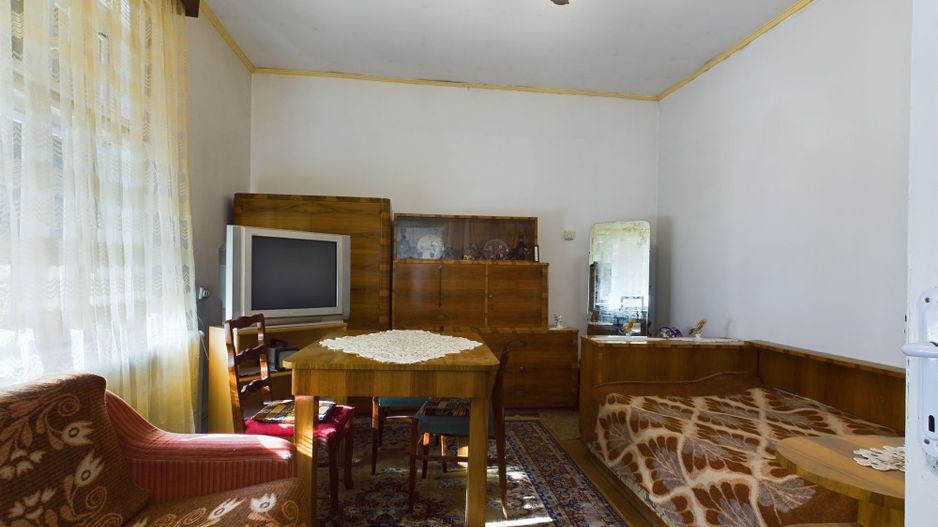 Casă individuală cu teren de 1100 mp și 3 apartamente în curte - Poză 26