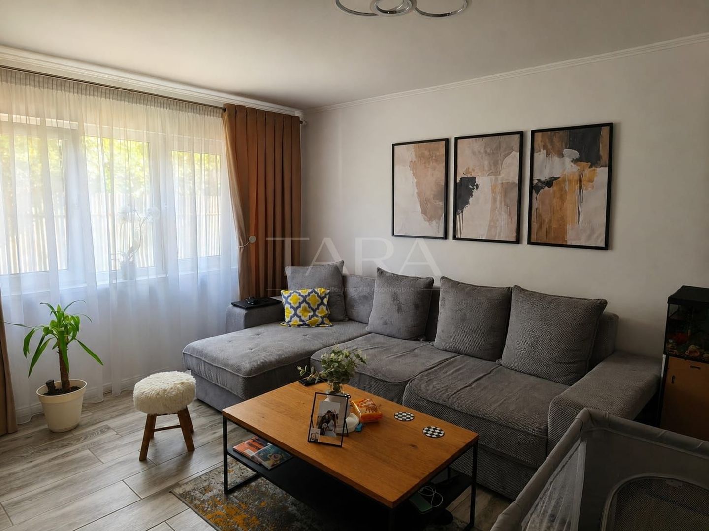 Apartament cu 3 camere, 67 mp, încălzire în pardoseală. - Poză 1
