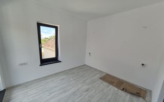 Case 6 Camere, 2 Corpuri, Teren 1507 mp, P+M, Zona Centru - Poză 29