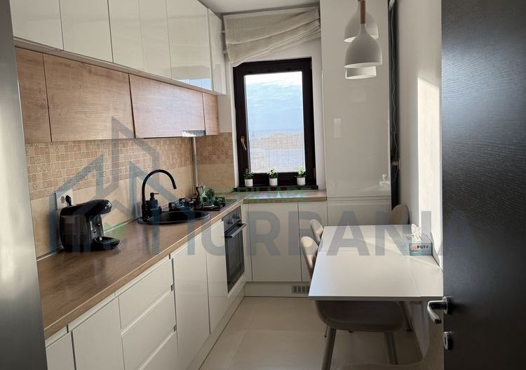 Apartament cu 3 camere, etaj 3/3, decomandat, complet mobilat și utilat, cu boxă și loc de parcare – Valea Lupului - Poză 7