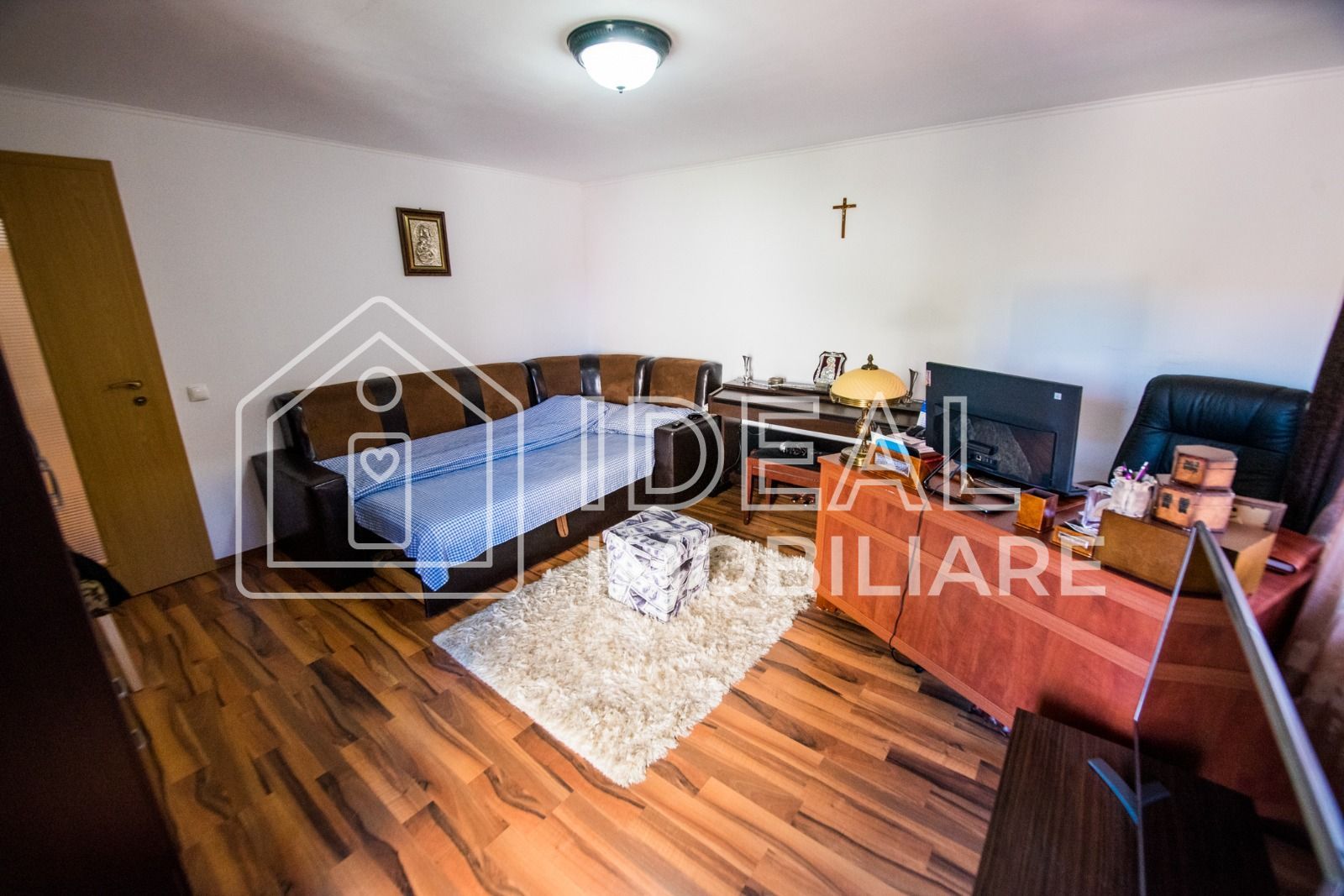 Casa Individuala cu 8 camere si 430 mp de curte, zona Calea Poplacii - Poză 16