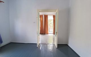 CENTRU SALA SPORTURILOR(COD03)- Casa interbelica si curte generoasa ! - Poză 51