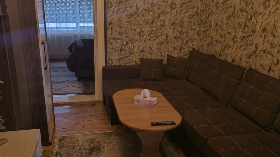 Casa singur in curte zona Astra - Poză 11