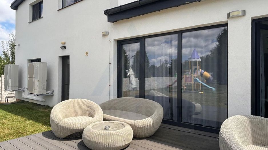 Pensiune PREMIUM 10 camere și Casă Individuală Valea Avrigului 4.600mp - Poză 22