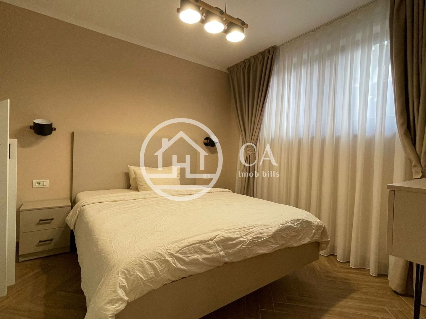 Casa LUX cu 5 camere de inchiriat in zona Iosia, Oradea - Poză 10