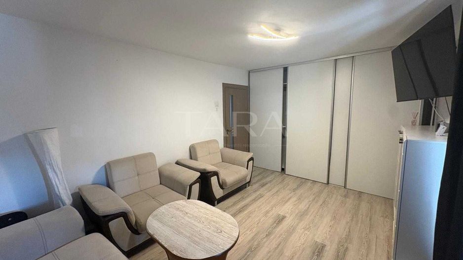 Apartament cu 3 camere, 65 mp, 2 balcoane, Între Lacuri. - Poză 1