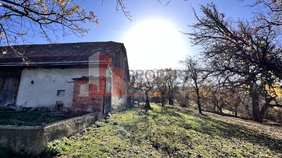Teren-casa batraneasca- sura in Sohodol Bran Brasov - Poză 16