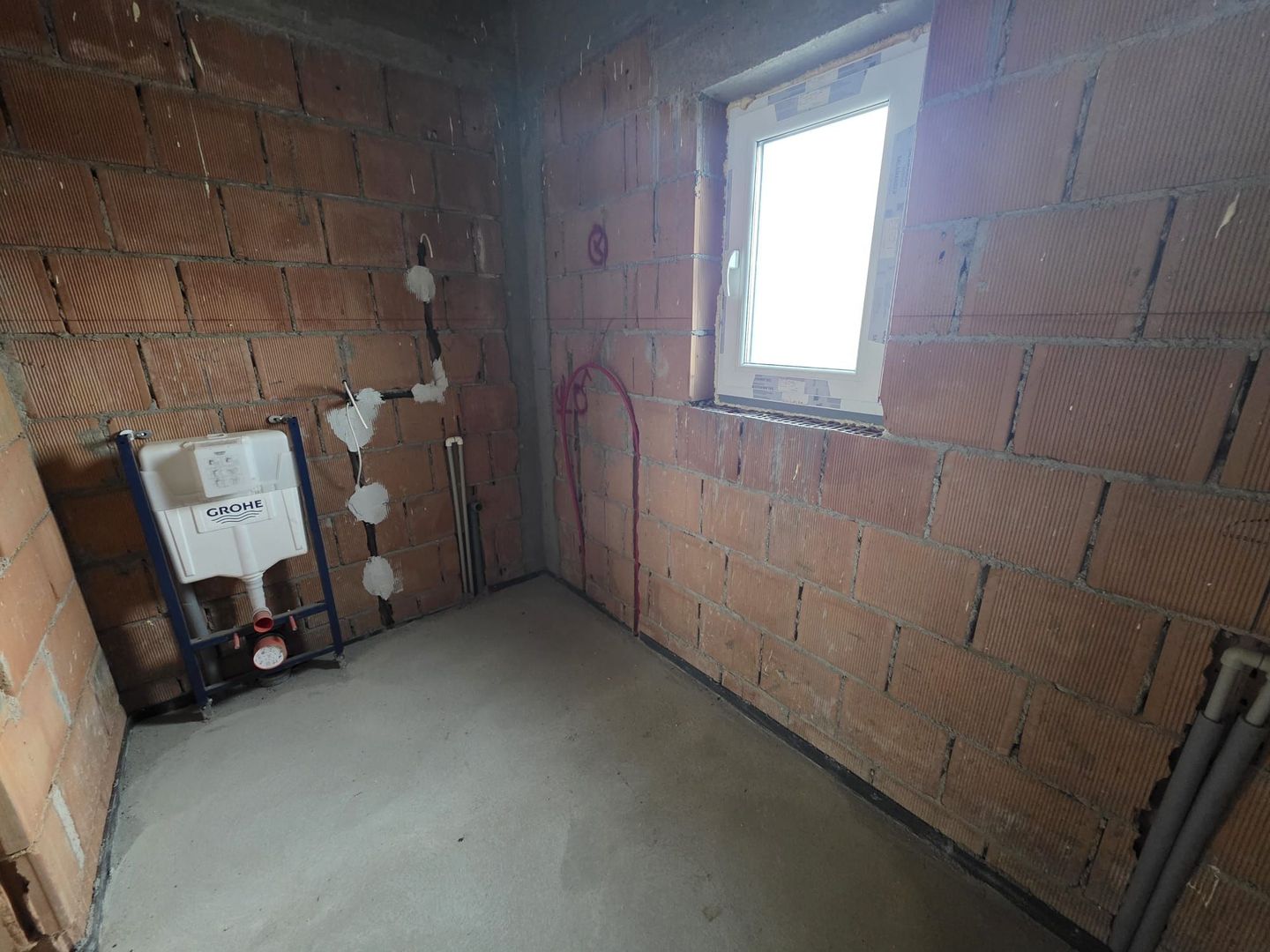 Vilă individuală în Tunari – 5 camere, curte privată - Poză 25