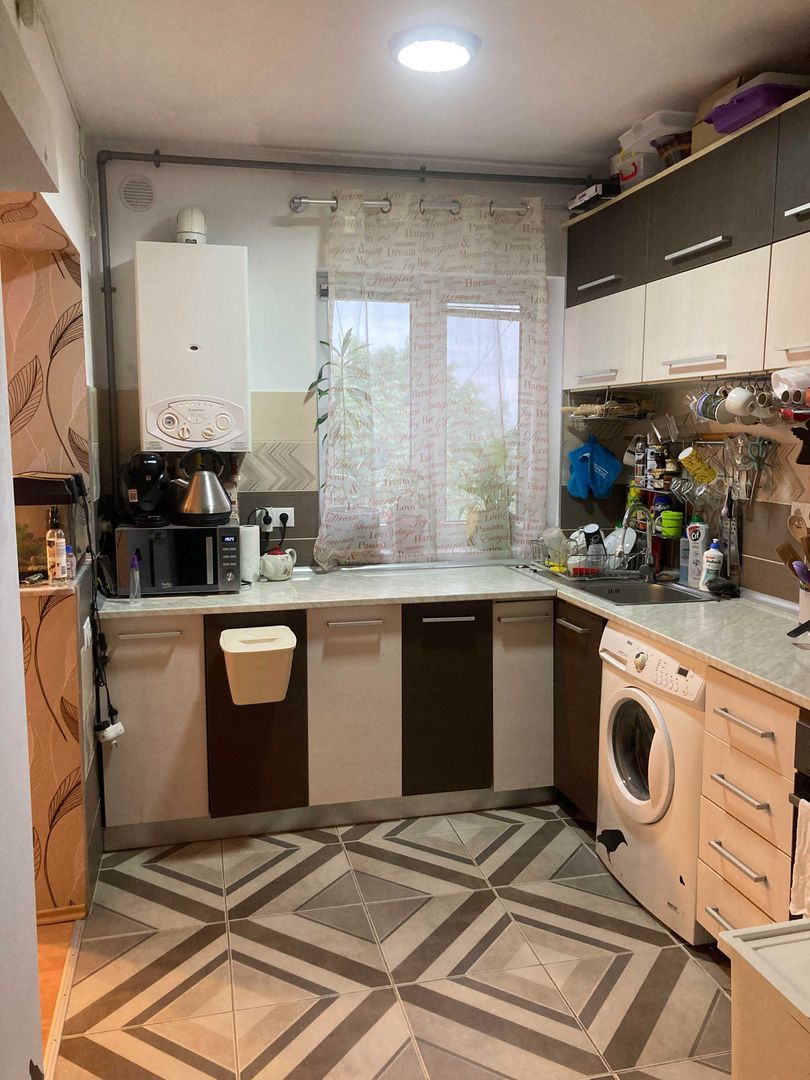 Vând apartament cu 3 camere - Poză 5